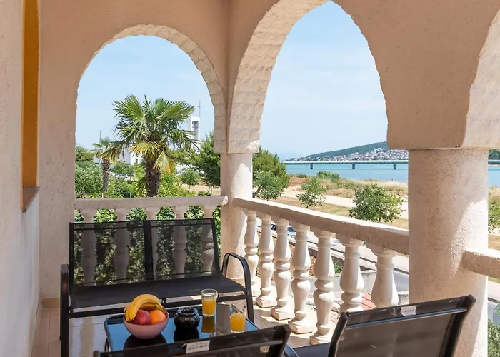 Apartmán Beachfront Jurica With Balcony *