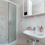 Beachfront Jurica With Balcony Apartment Trogir
