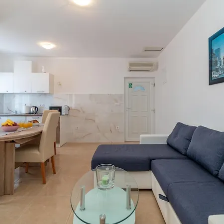 Apartament Beachfront Jurica With Balcony Trogir