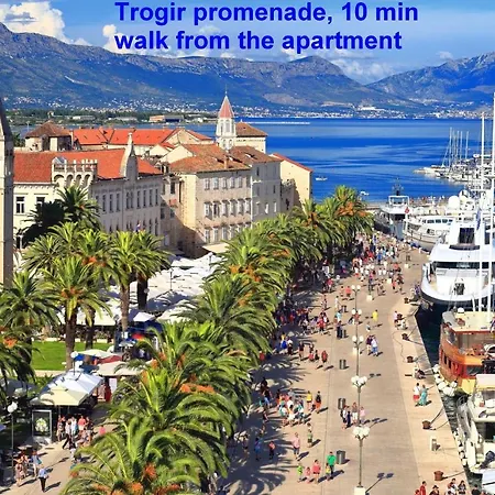 Beachfront Jurica With Balcony Apartament