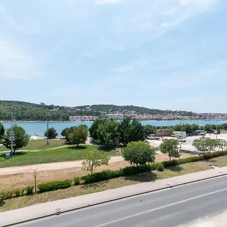 Beachfront Jurica With Balcony Trogir