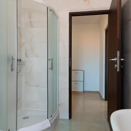 Apartament Beachfront Jurica With Balcony